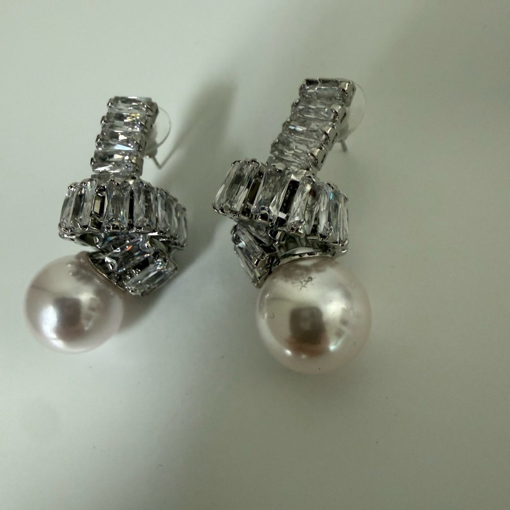 Elegant Pearl & Cubic Zirconia Drop Earrings - Silver with Cream Pearls - Picture 2 of 5